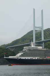 『女神と女王』