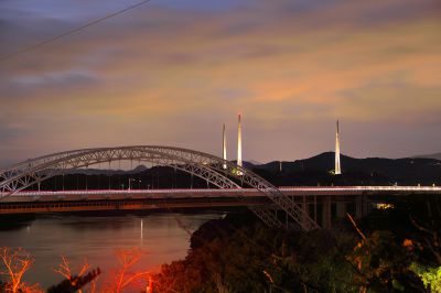 『西海橋と無線塔』